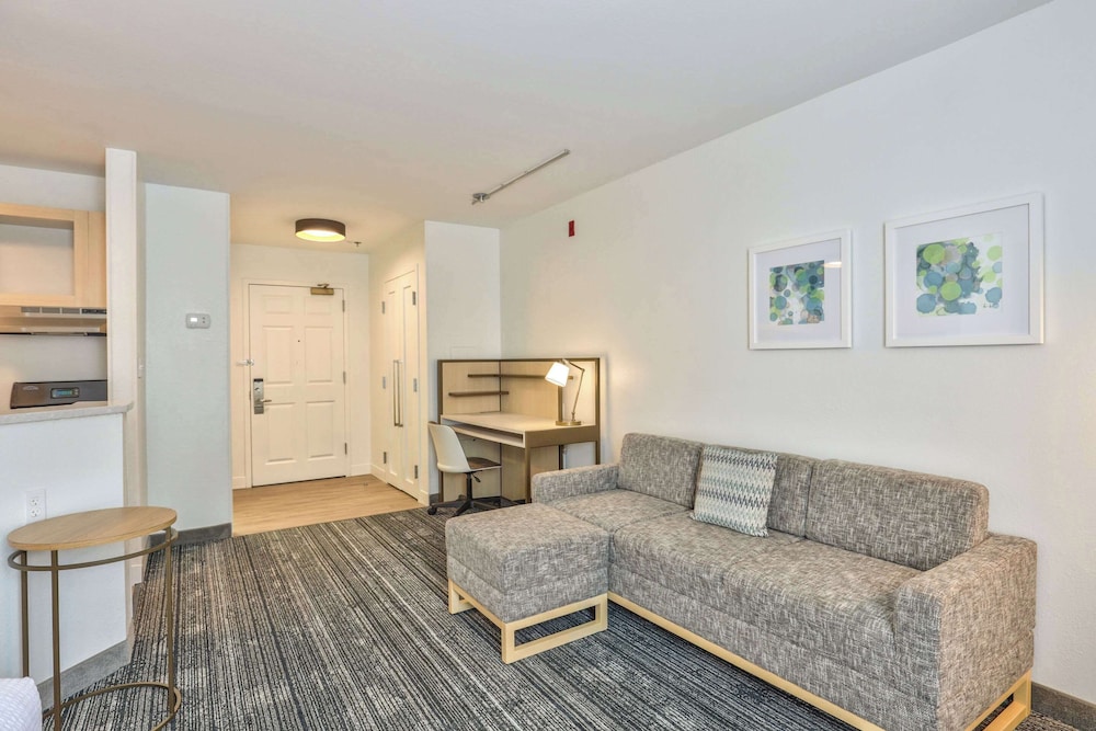 MainStay Suites Tallahassee 32/47