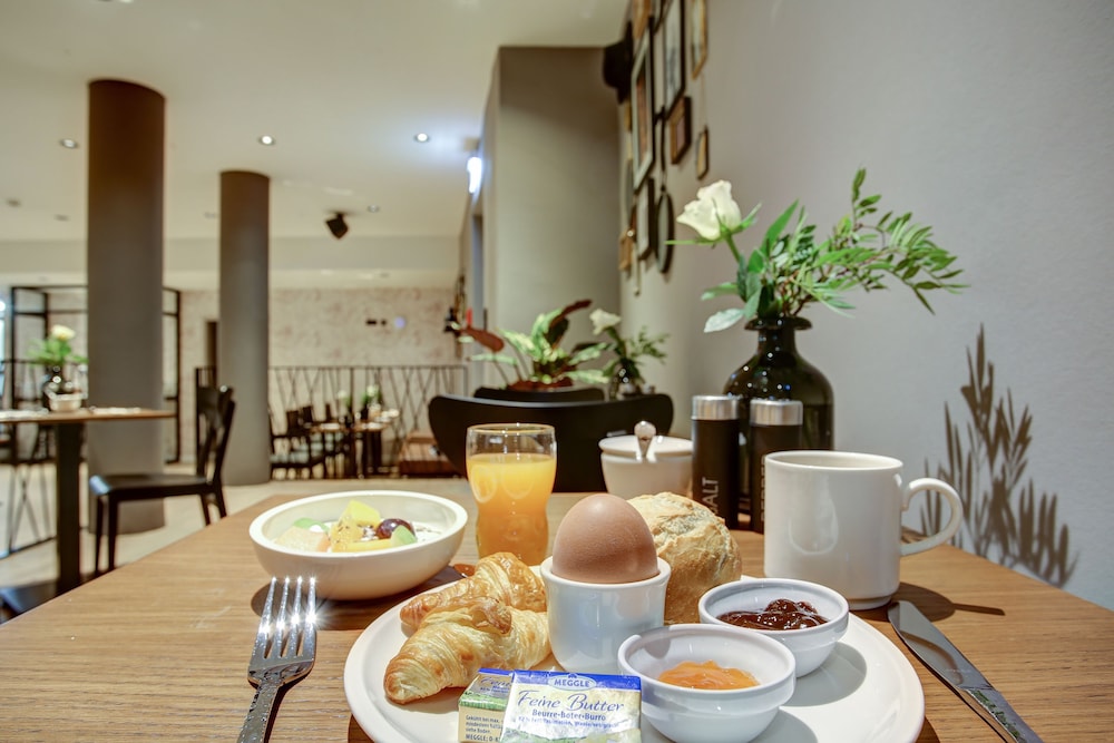B&B HOTEL Hamburg-Hbf 34/49