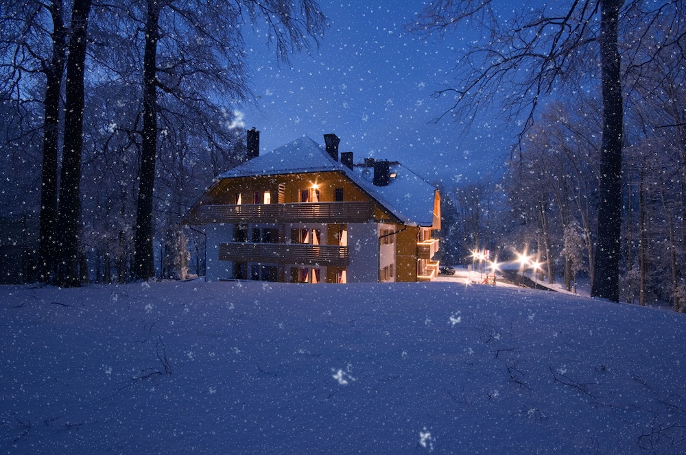 Aparthotel Snjezna Kraljica 38/39