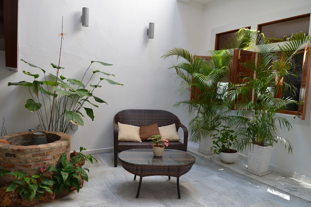 Gingerflower Boutique Hotel 40/50