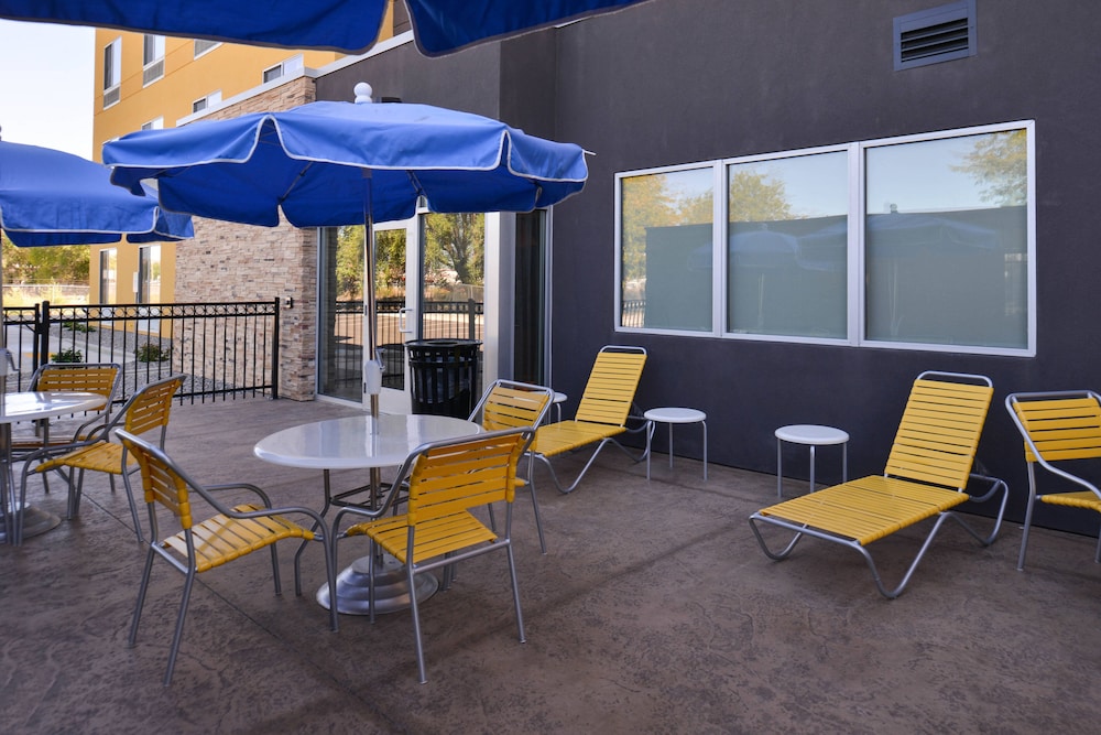 Fairfield Inn Suites Farmington 34/43