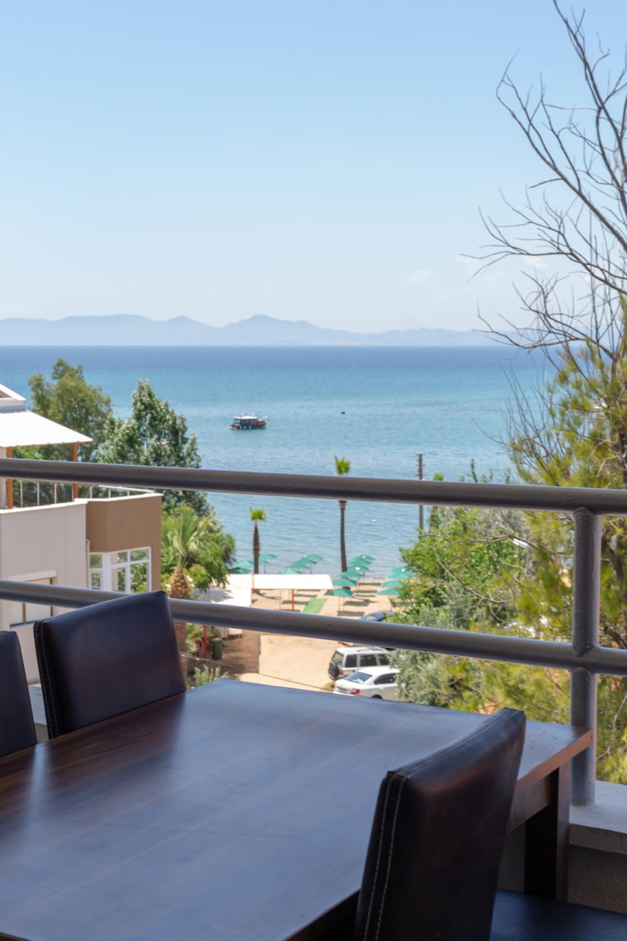A.Emreli Suite Hotel 45/50