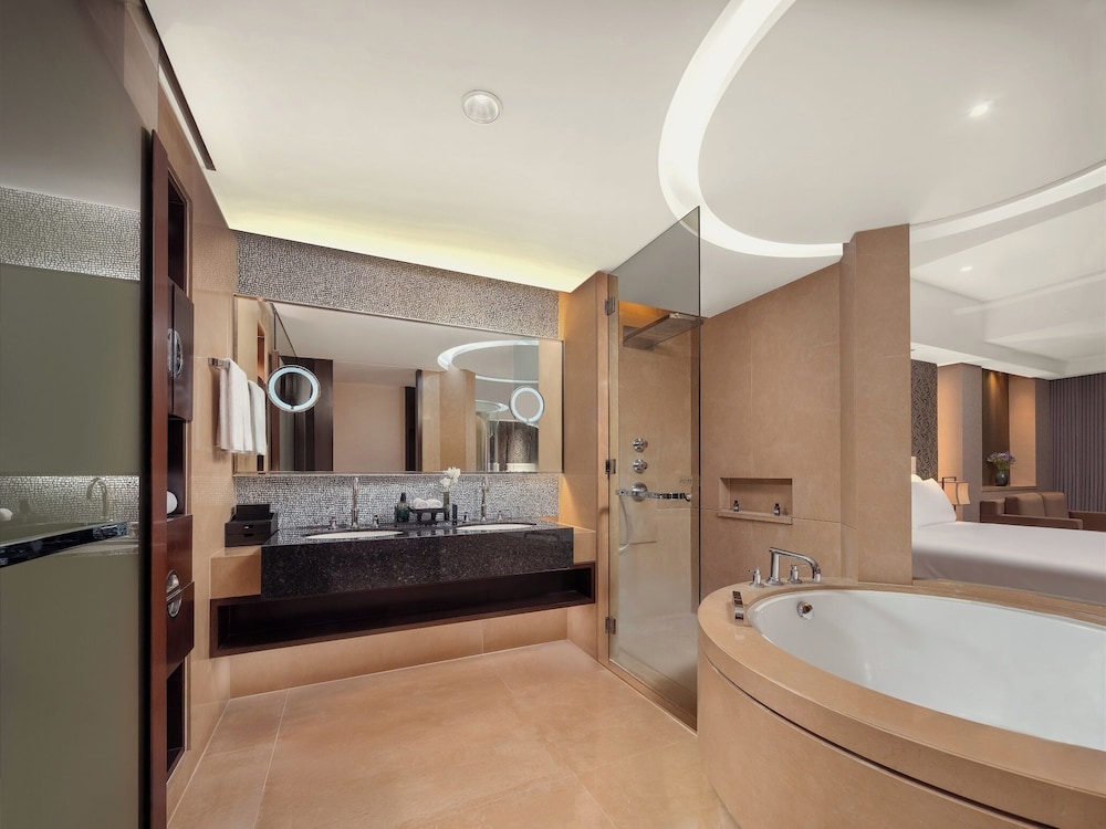 Nanyuan Universe Deluxe Hotel 69/69