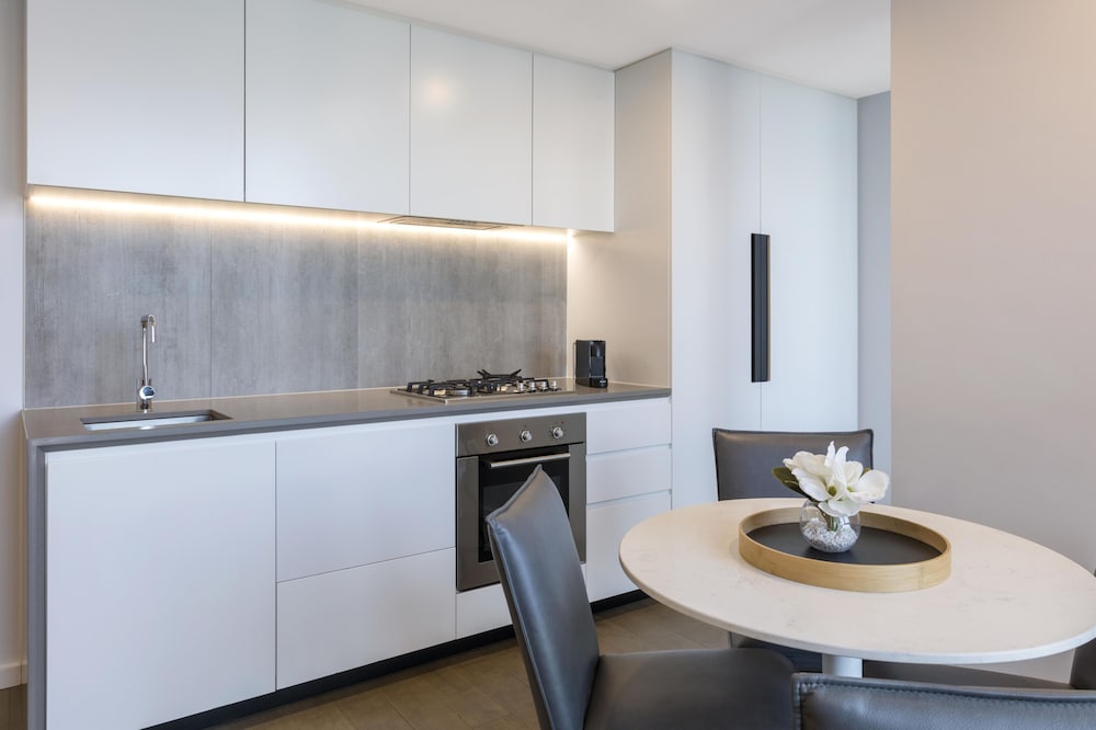 Avani Melbourne Central Residences 63/76