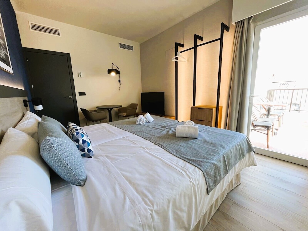 Hotel Lis 19/77
