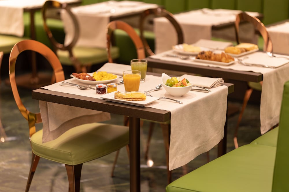 Ariston Hotel Milan 50/68
