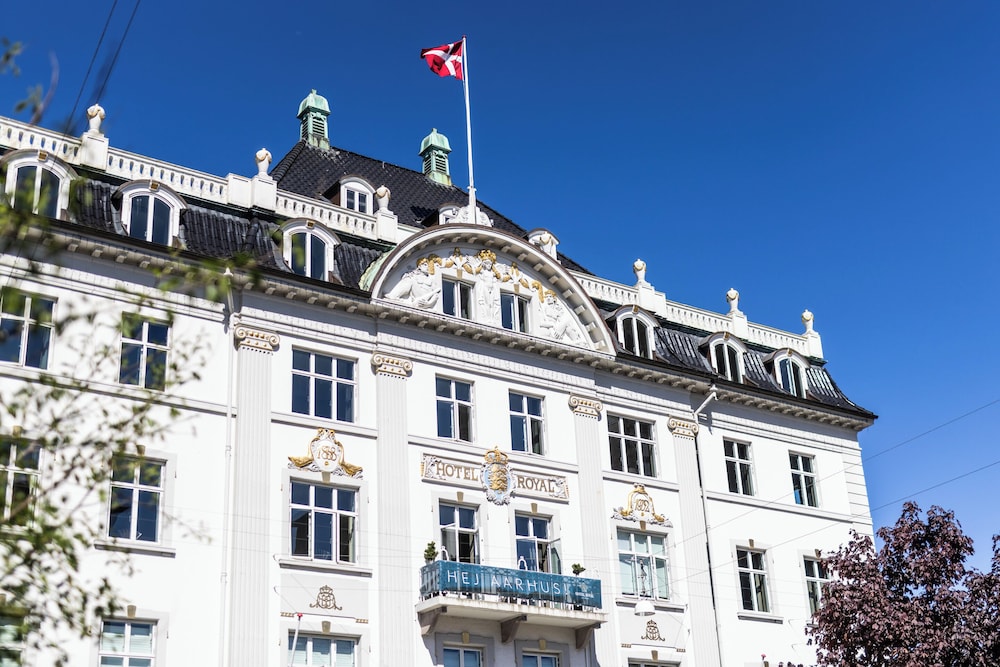 Hotel Royal 4/66