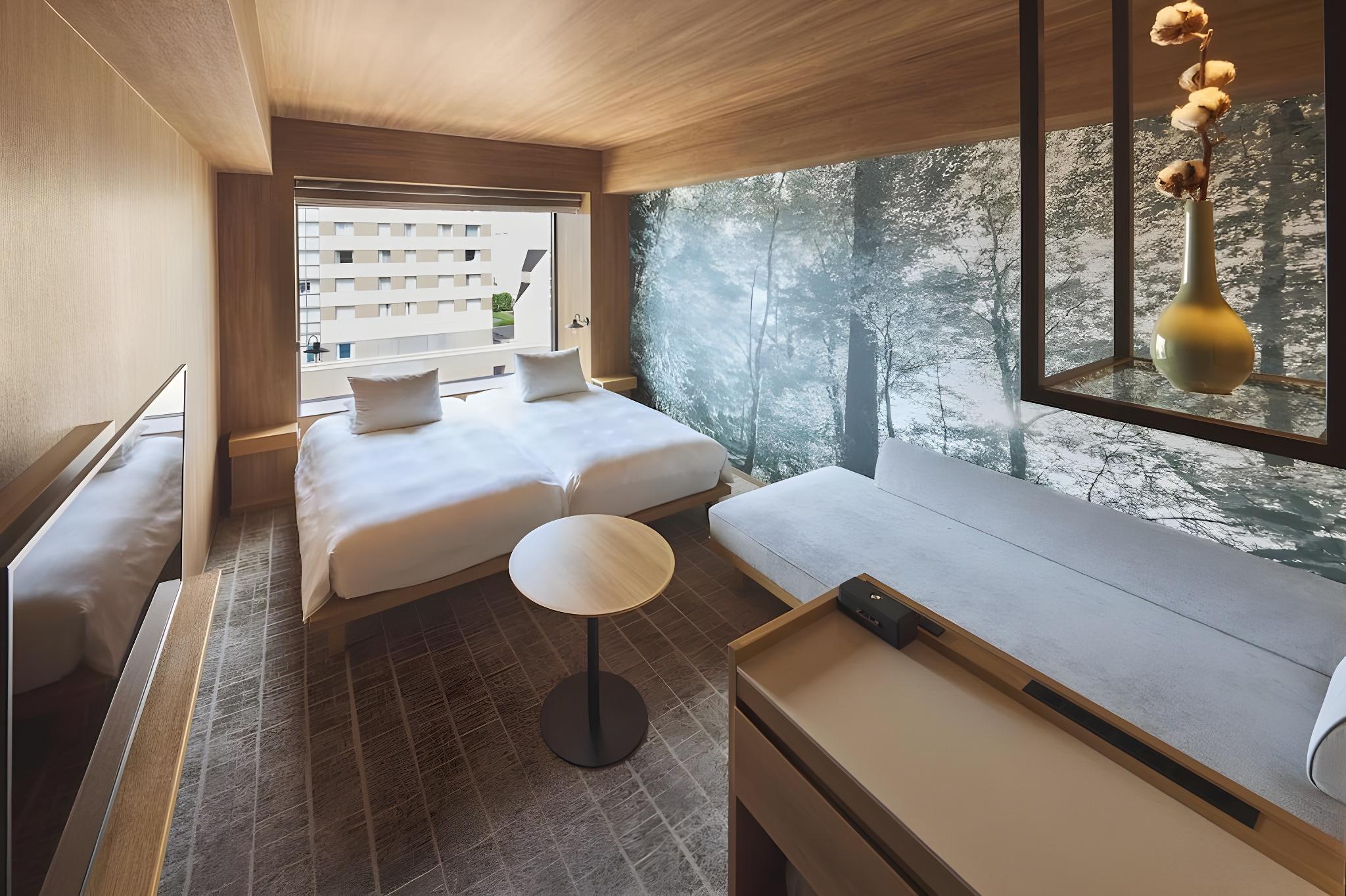 Superior, Twin Beds, Sky Floor