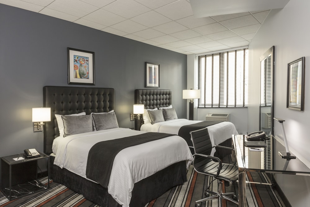 Broadway Plaza Hotel 25/61