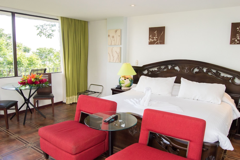 Layan Hotel & Spa 14/37