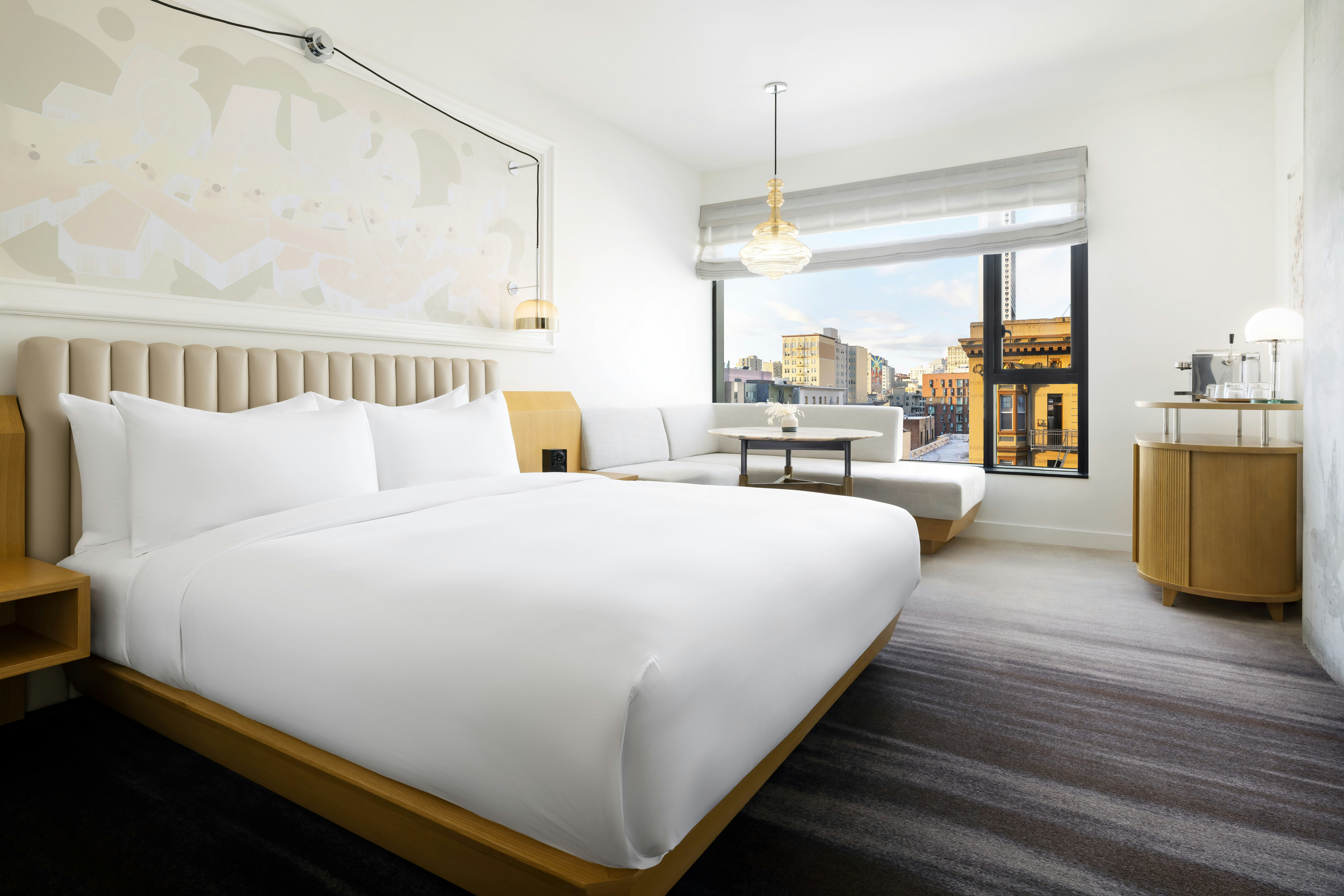 SUPERIOR, KING BED