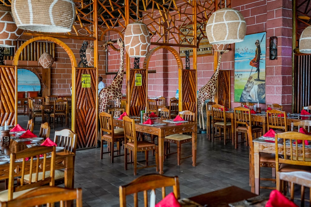 Lake Nakuru Lodge - All Inclusive 16/32