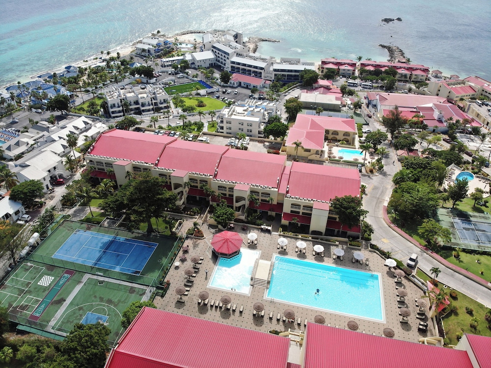 Simpson Bay Resort, Marina & Spa 8/95
