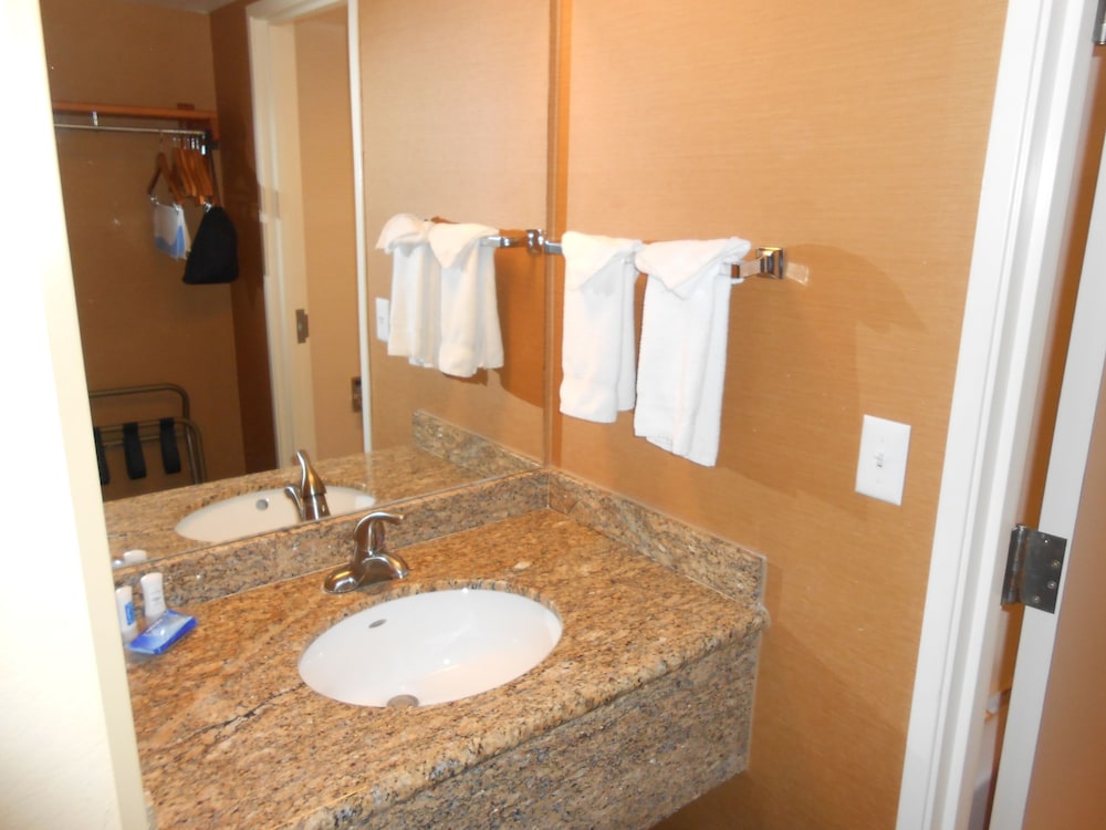 Holiday Inn Express Suites Phoenix Mesa West An Ihg Hotel 29/30