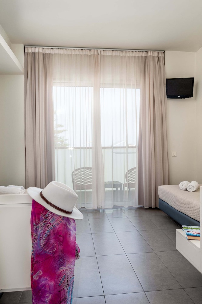 Atlantis Boutique City Hotel 42/69
