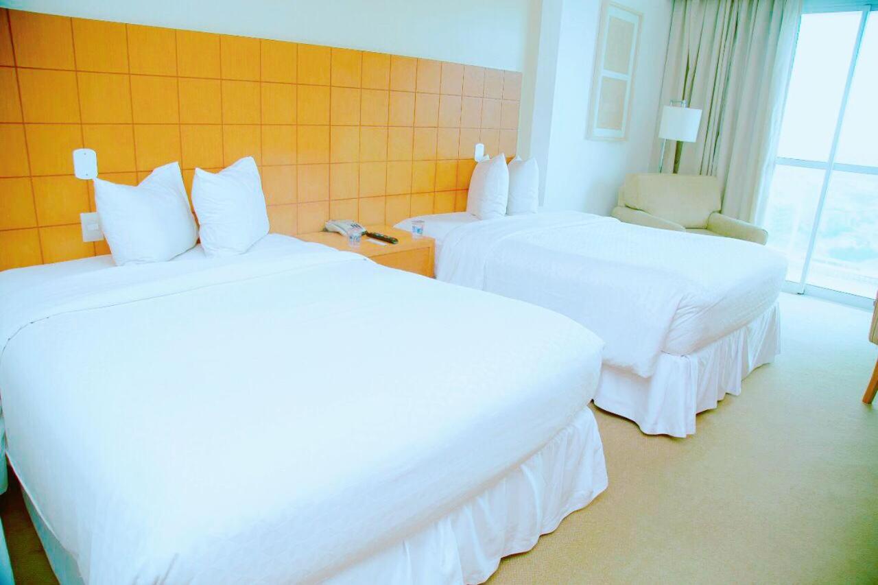 Room, 2 Queen Beds, Side Sea View