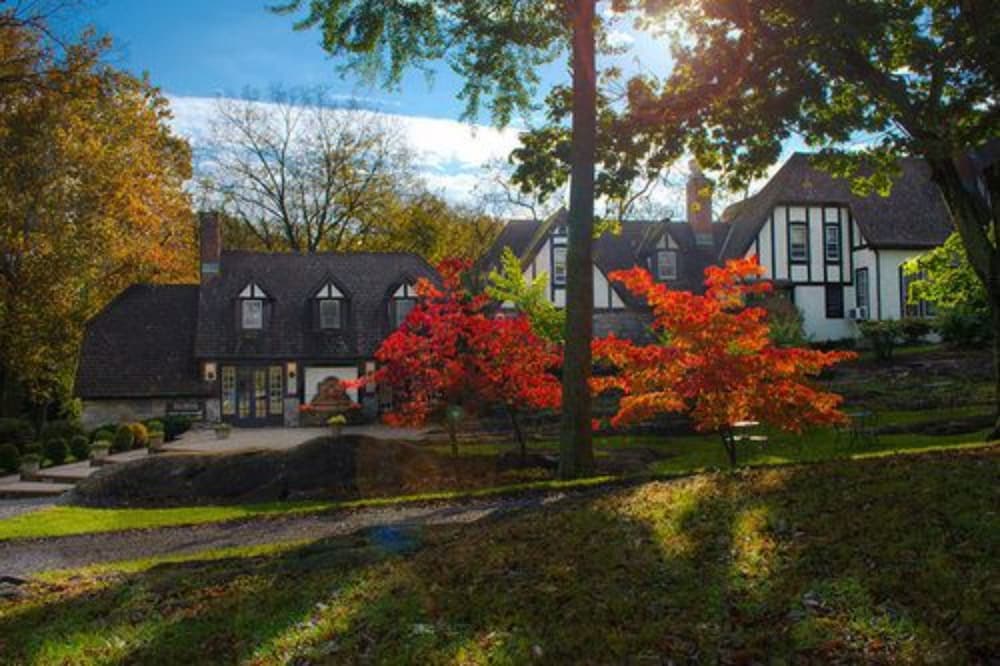 Hillbrook Inn 39/50