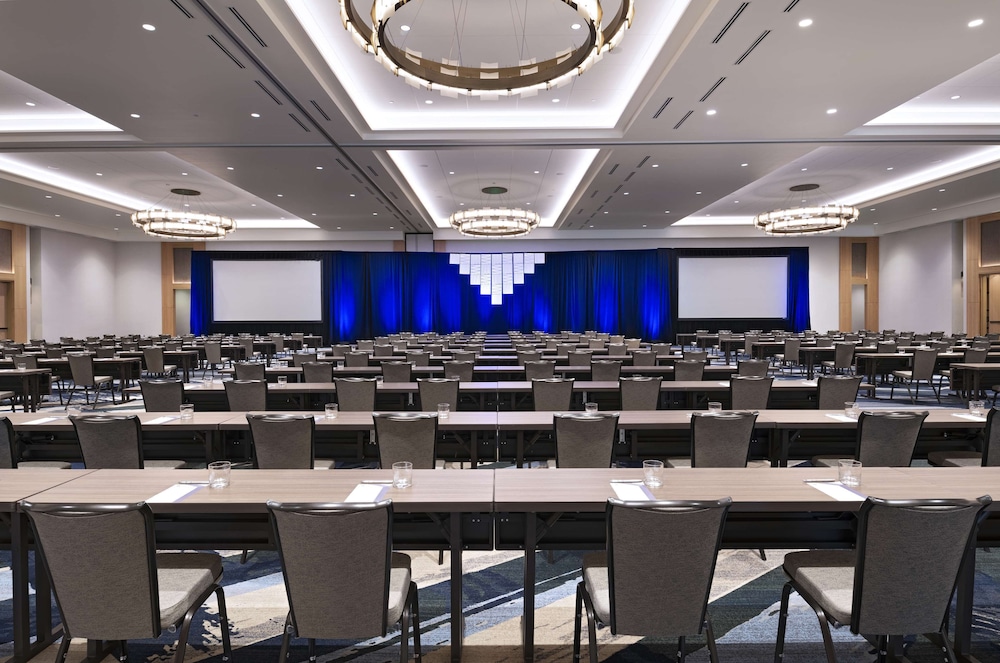 Hyatt Regency Conroe 31/45