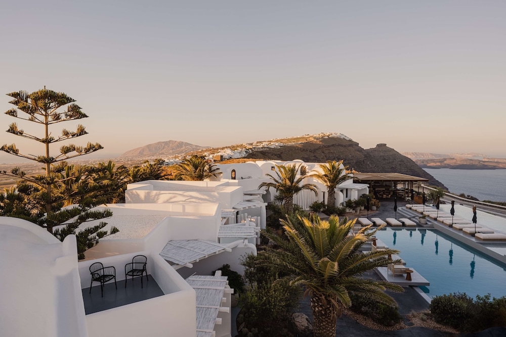 Omma Santorini Hotel 46/50