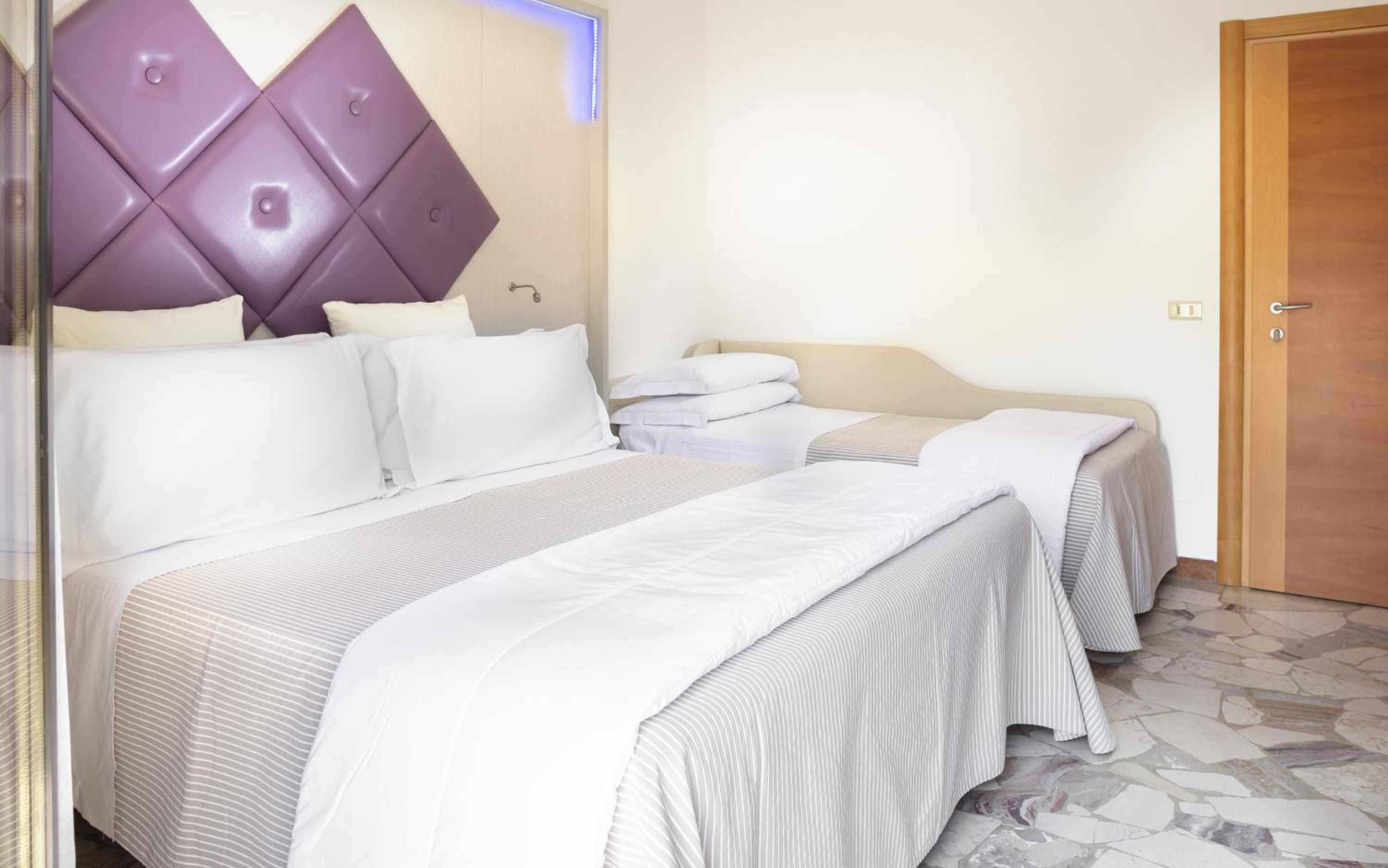 Hotel Castellucci 10/50