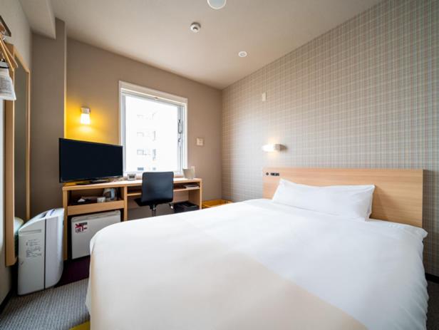 Female Only, Double Bed