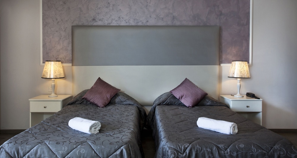 SLIEMA MARINA HOTEL 43/70