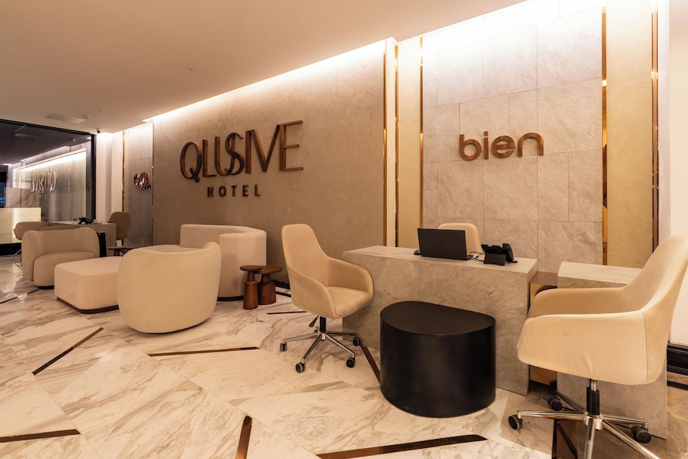 Qlusive Hotel 46/50