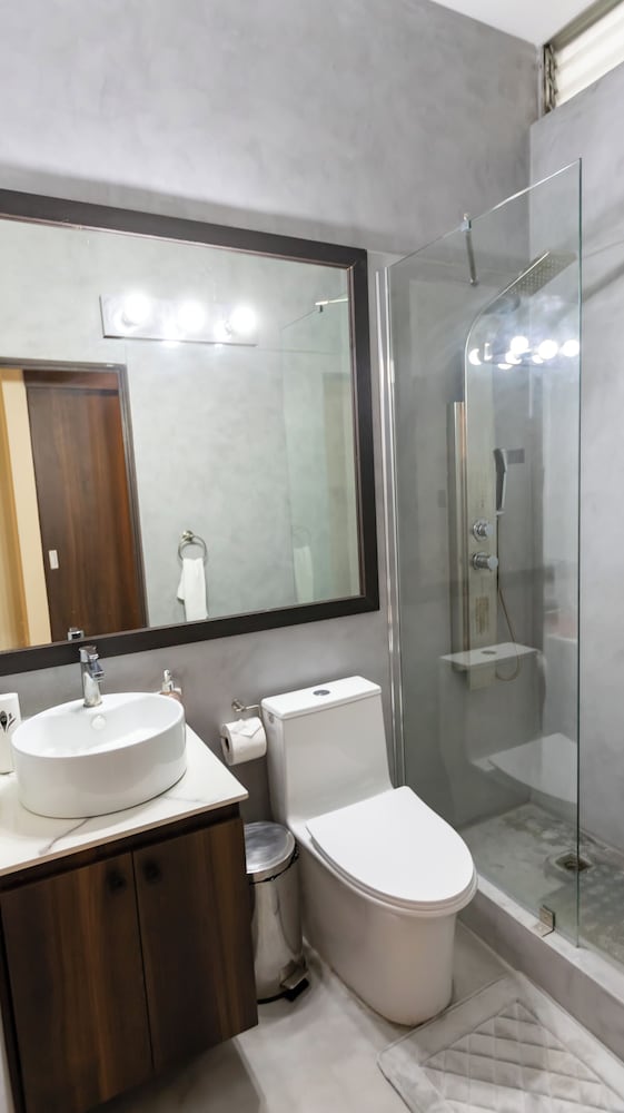 Hotel Ramada Inn el Salvador 54/55