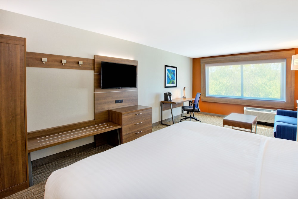 Holiday Inn Express Suites New Castle 21/62