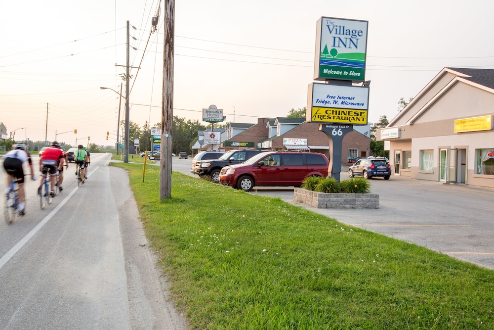 The Village Inn 16/23