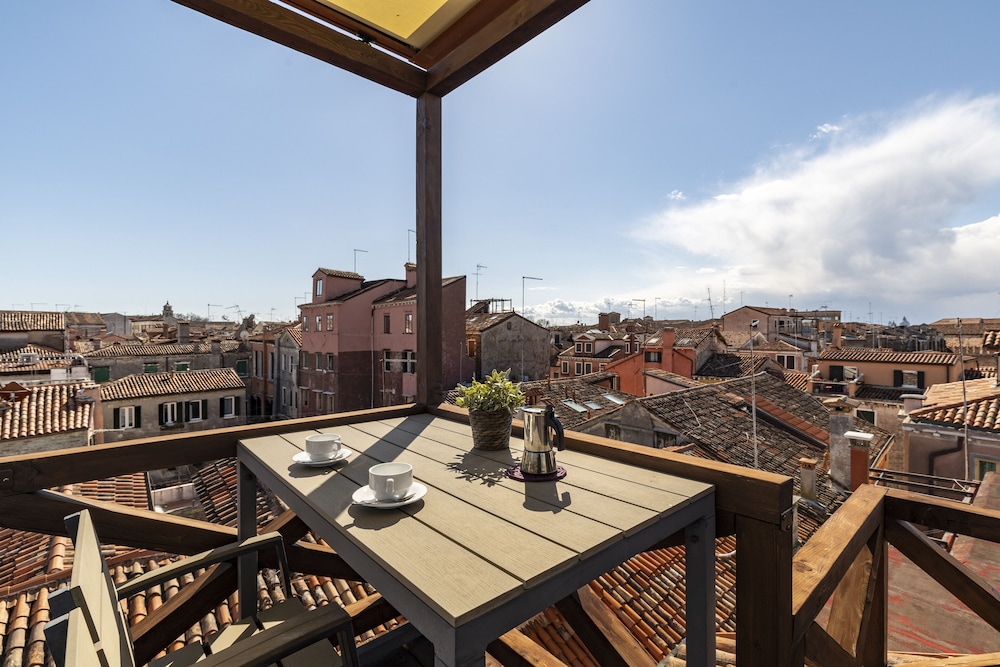 Arsenale Canal View 2 33/50