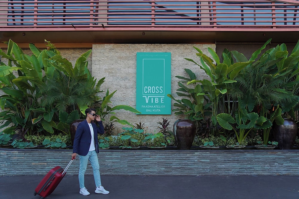 Cross Vibe Paasha Atelier Bali Kuta 33/50