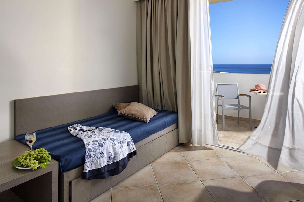 Porto Angeli Beach Resort 28/76