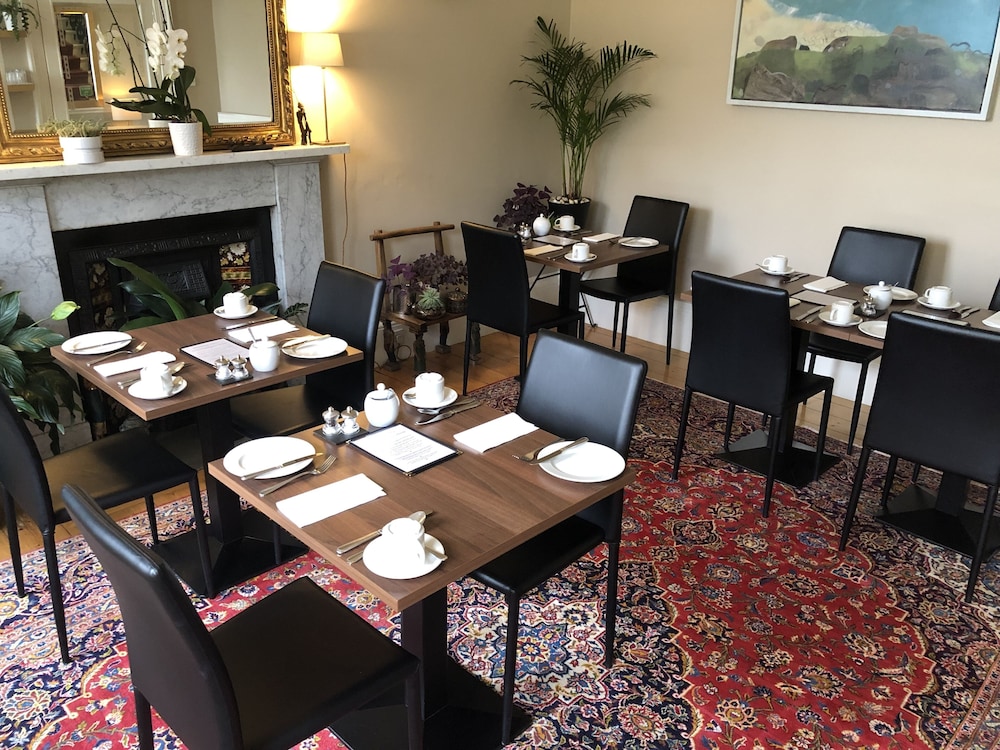 Sheridan Guest House 38/50