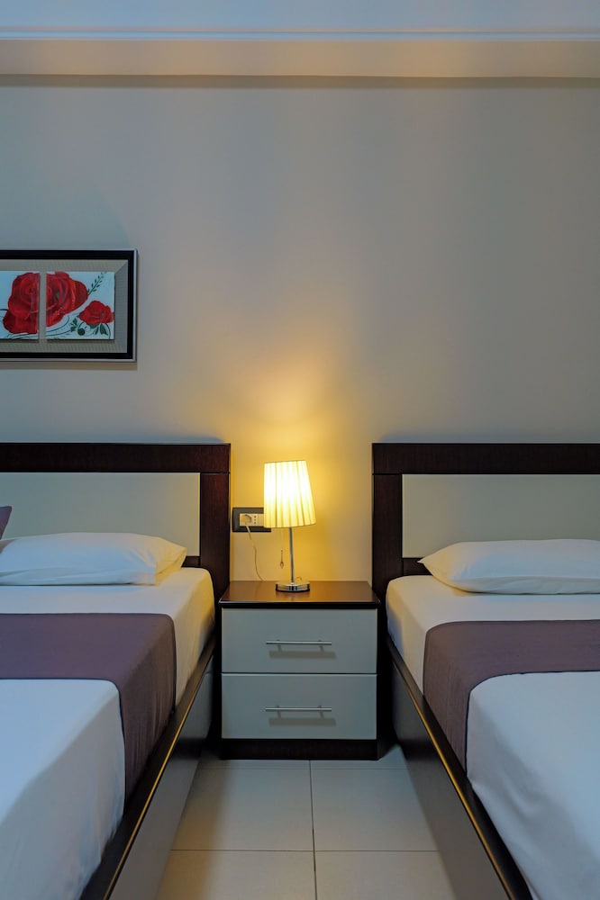 Hotel Heksamil 10/50