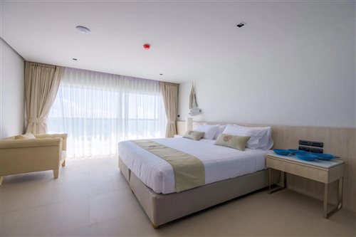 غرفة ديلوكس بسرير مزدوج أو سريرين منفصلين بإطلالة على البحر