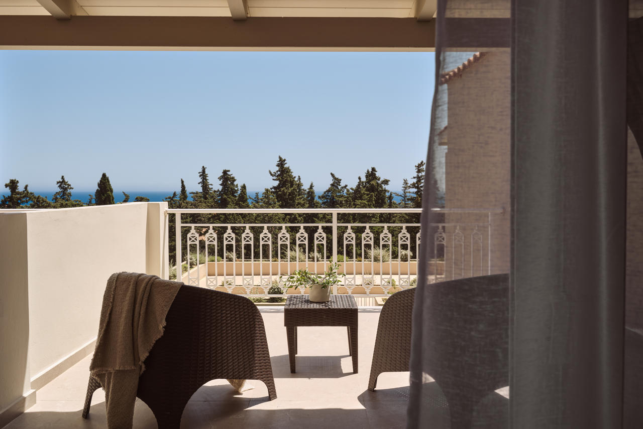 Gerakas Belvedere Hotel & Spa 58/72