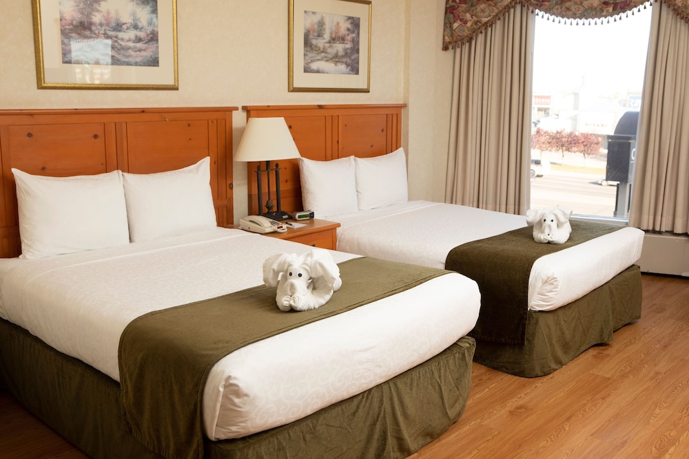 Continental Inn And Suites 13/50