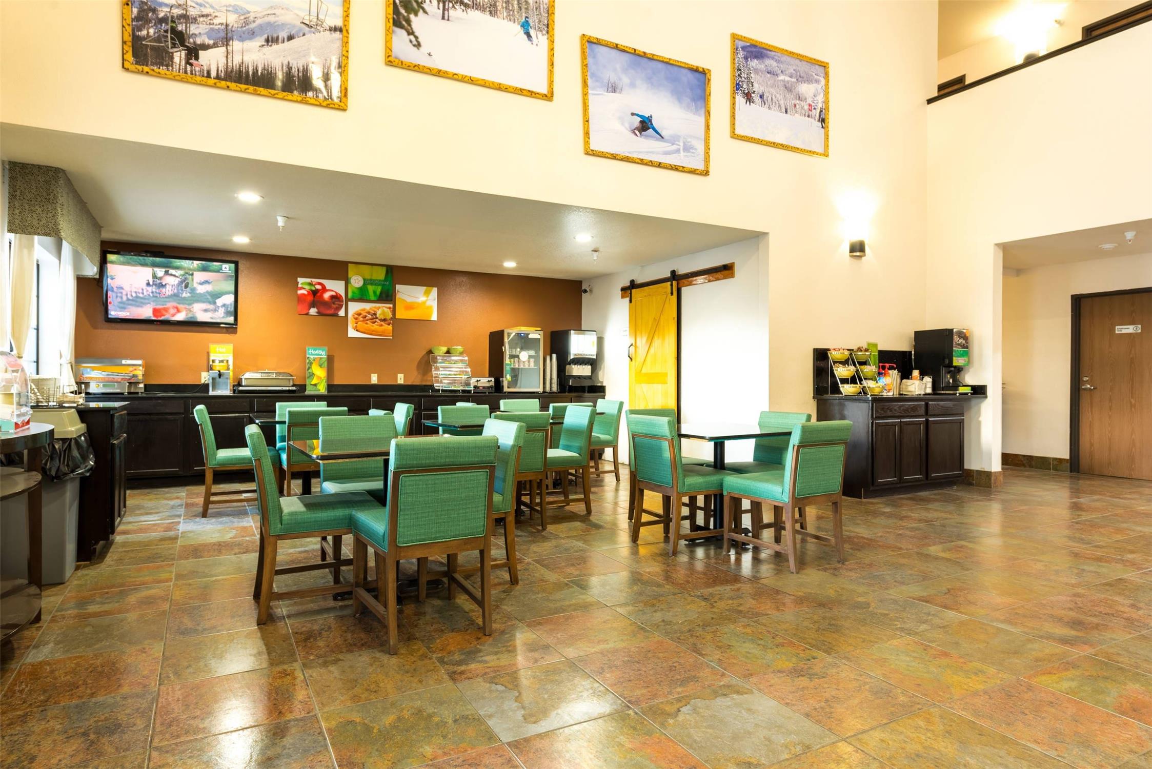 Quality Inn & Suites South Fork - Wolf Creek 22/36