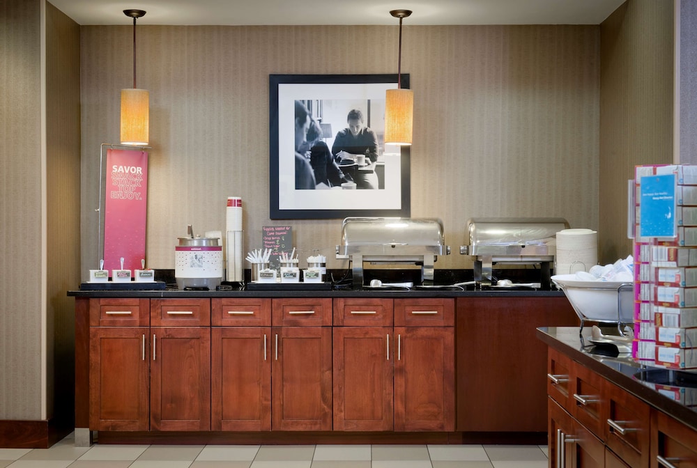 Hampton Inn And Suites Ocean City Bayfront Convention Center 11/41
