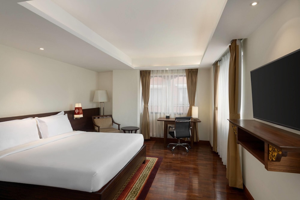 ROOM, KING BED, ACCESSIBLE