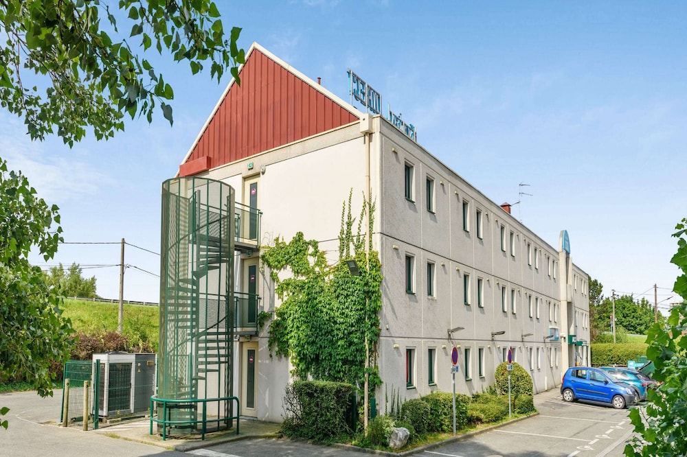 Kyriad Direct Annemasse - Geneve 1/42