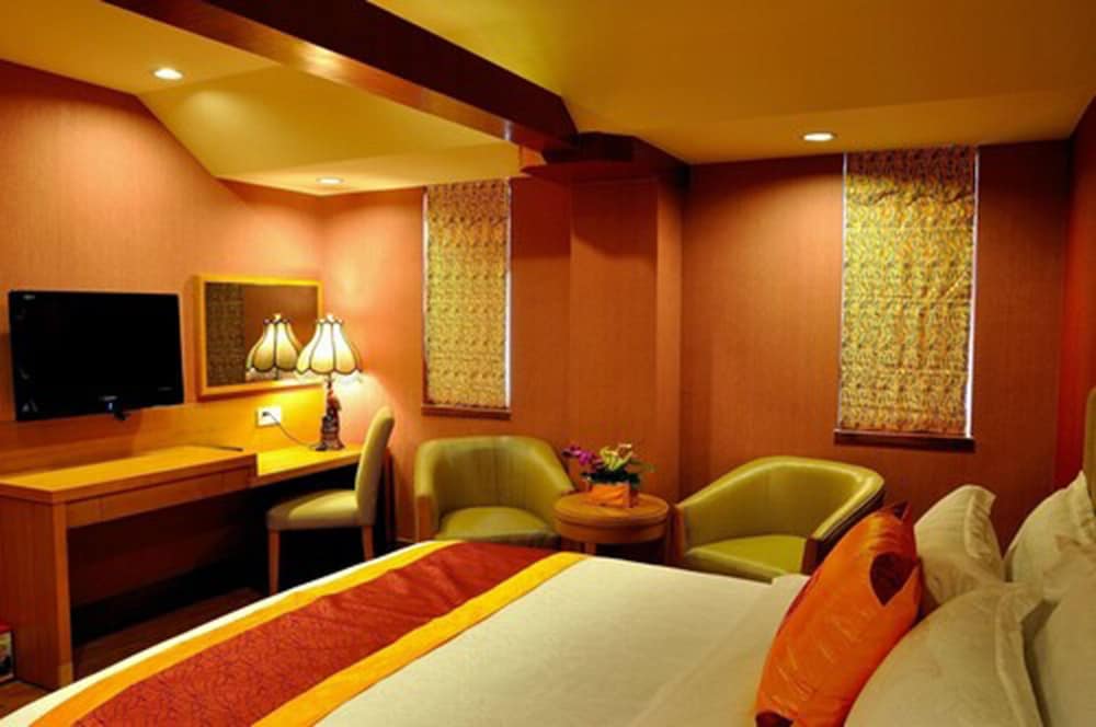 Royal Garden Hotel 19/39