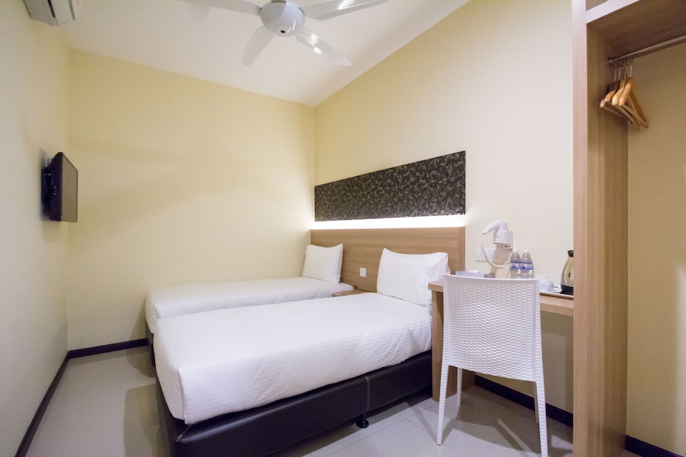 118 HOTEL MACALISTER 26/43