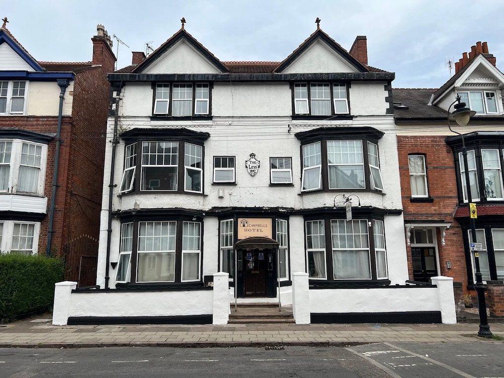 Campbell S Guest House 2/50