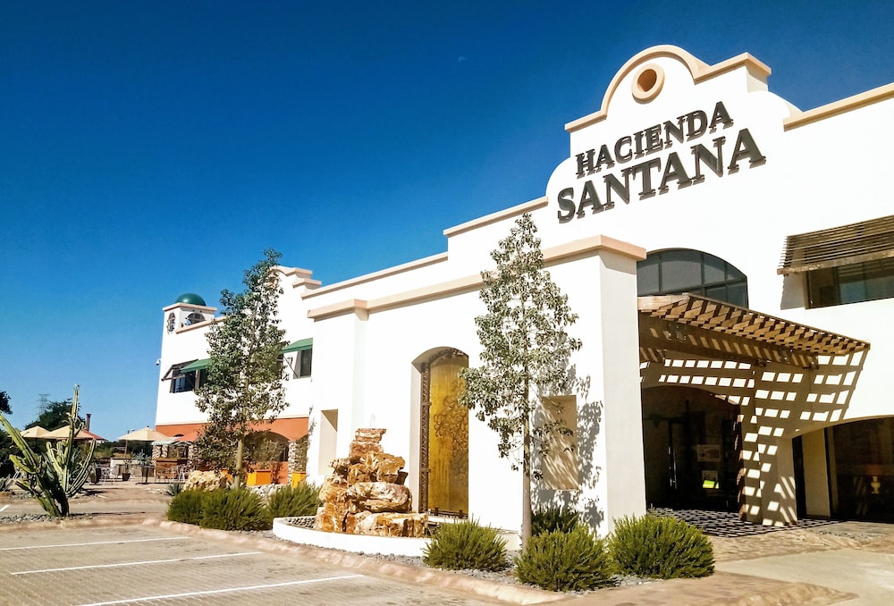Hacienda Santana 3/50