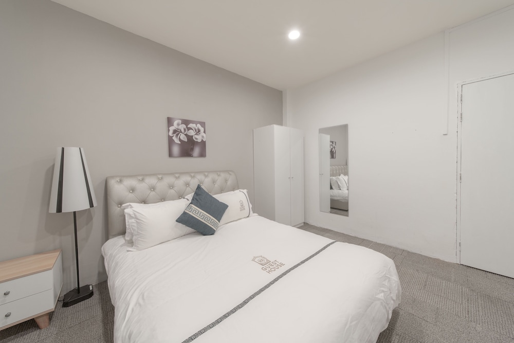 K2 Guest House 30/69
