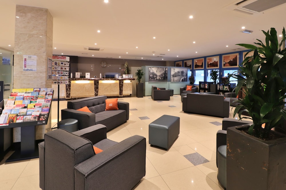 Xo Hotels Blue Square 47/65