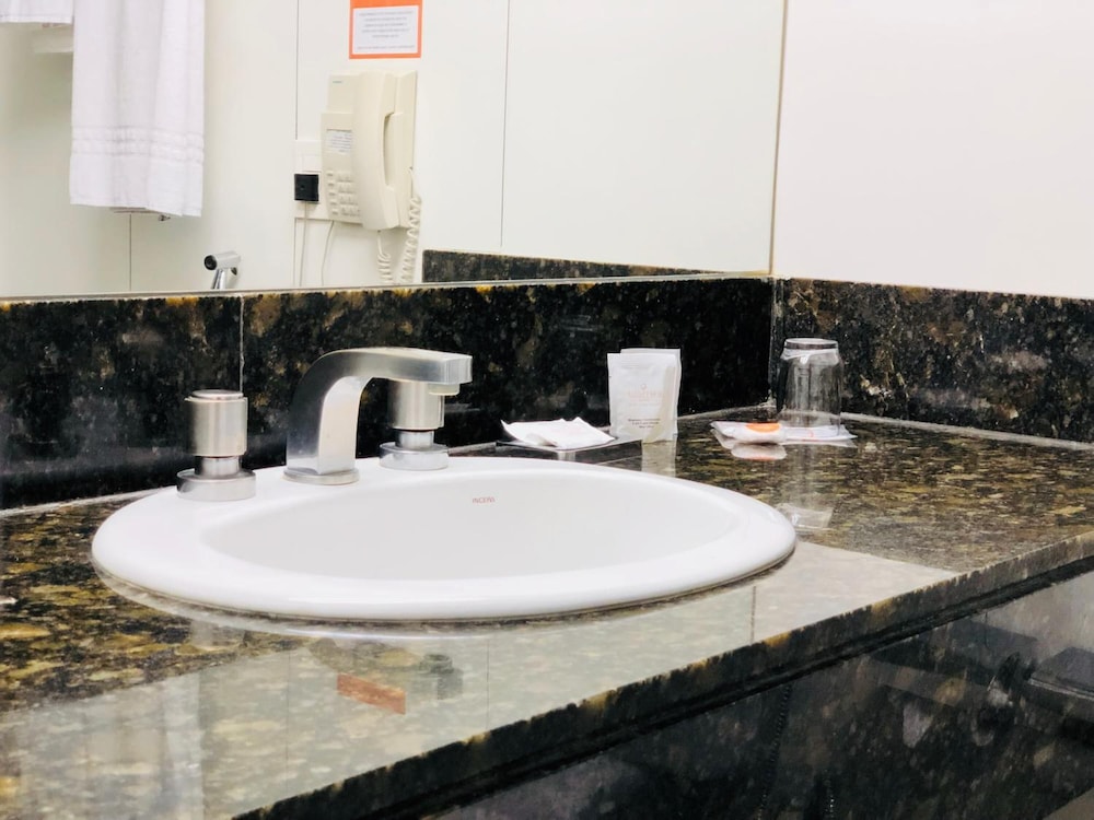 Boulevard Express Hotel 27/30