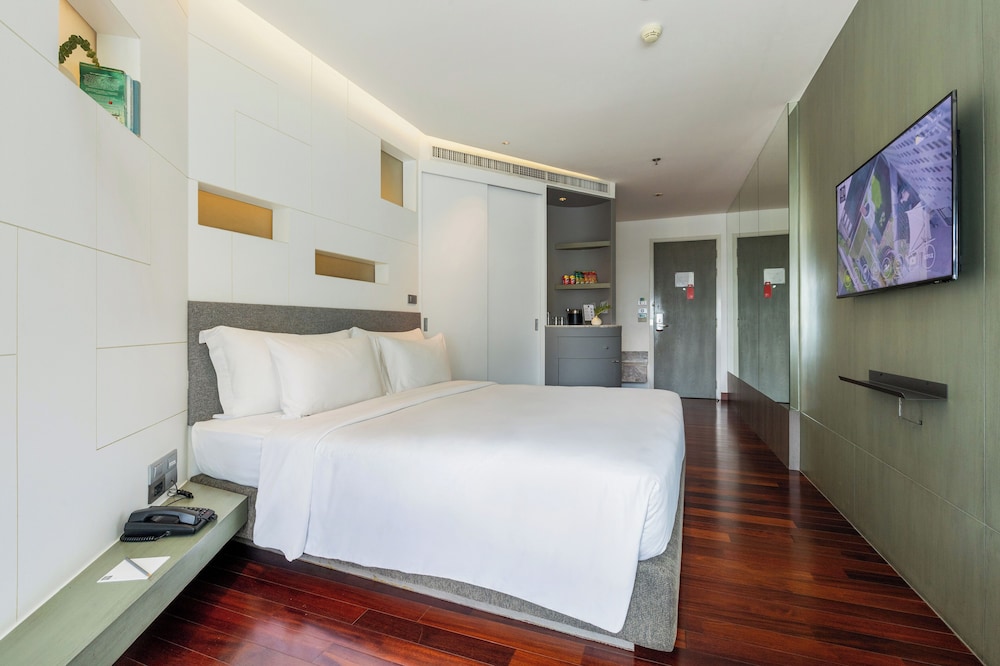 Lit Bangkok Hotel 61/107